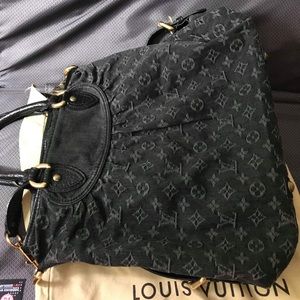 LV authentic